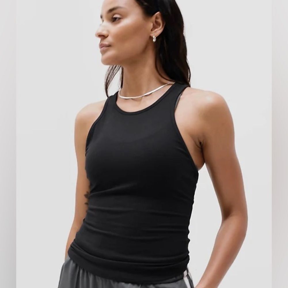 Athleta Y-Back Tank with Built-In Bra in Black | XS